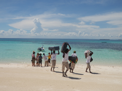 Aankomst Fanjove Island Aankomst Fanjove Island